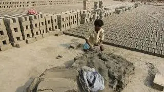 Method of making bricks in brick kiln | ইট ভাটায় ইট তৈরির পদ্ধতি | ईंट भट्ठे में ईंट बनाने की विधि