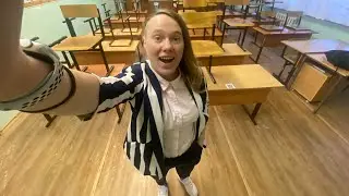 Где СЛОЖНЕЕ работать ? В старших или начальных классах ?