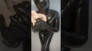 femalemask/kigurumi:Getting gagged by a latex drone!