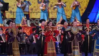 100-летие Республики Адыгея. Выступление ансамбля 