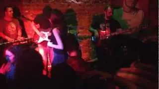 Lady on Board - Gökçe - Tuttu Fırlattı