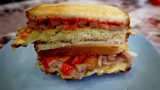 Sandwich with egg, cabbage and ham // Korean street food