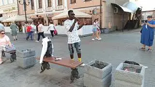 Уличный рэп.
