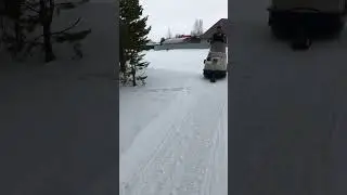 Буран едет