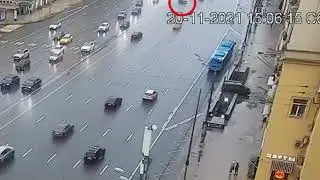 ПЕРВЫЕ КАДРЫ ДТП НА КУТУЗОВСКОМ / BMW БЛОГЕРА САИДА ГУБДЕНСКОГО
