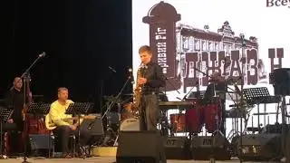 Джаз на Поштовiй 2019 Марк Максимович 001