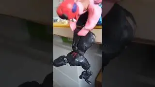 бЕЛЫЙ ПОМОГ ЧЁРНОМУ #🔥