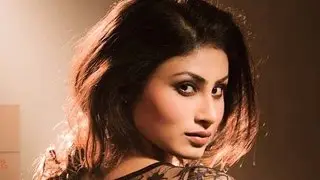 Nagin Actress Mouni Roy to debut in Tamil Cinema | Latest Tamil Cinema News | PluzMedia