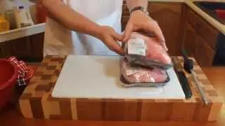 MAKING SAUSAGE AT HOME AND PACKAGING