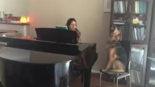 The Opera singer dog, Piccolina del Monte