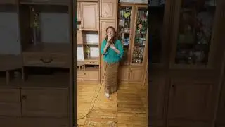 ПО ВАШИМ ЗАЯВКАМ. Под окном черёмуха колышется.