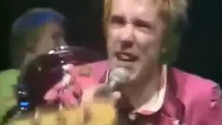 Sex Pistols . Anarchy in The UK