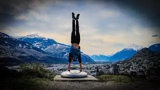 Backflip devant des châteaux (Valère et Tourbillon)