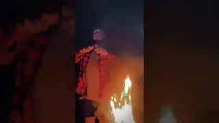 Трек попал в тренд в