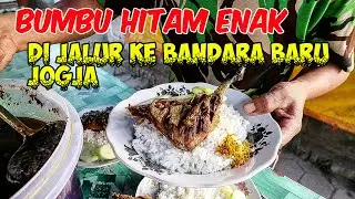 AYAM, LELE, BEBEK ... SEMUA NYA DISIRAM BUMBU HITAM MADURA || BEBEK MADURA MBAK AINI