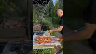 Готовим вкусный ужин для друзей 💪😎#sorts