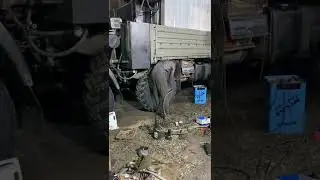 Заменили коренной лист передней рессоры!