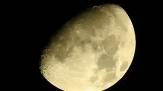 Księżyc vs Nikon P900 zoom