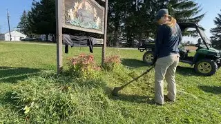 TIDYING UP An Overgrown Garden Filled With WEEDS & GRASS