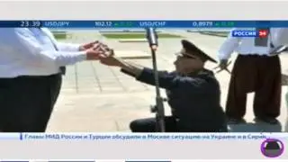 Украинский генерал стал на колени перед американцами