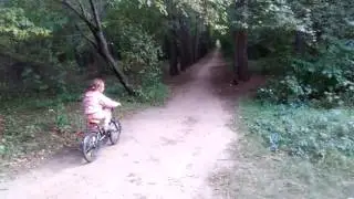 Как классно в лесу на велике!