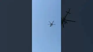 Вертолет над черном морем