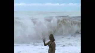 шторм ураган в Дубаях ОАЭ. Hurricane storm in the United Arab Emirates Dubai