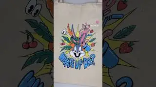 Роспись шоппера “Bugz Bunny” #кастом #росписьодежды #росписьджинсовки #росписьшоппера
