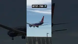 Sun Country B737 Landing Toronto Pearson