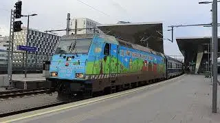 EC 143 "Tisza" (Vienna - Chop, UA; through cars to Baia Mare and Oradea) is leaving at Wien Hbf.