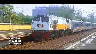 Lokomotif CC 206 13 32 KA Argo Dwipangga melintas langsung Stasiun Gondangdia