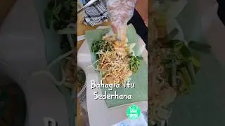 Sarapan Pecel Banyumas + Lontong & Gorengan. MURAH, NIKMAT, KENYANG 🤤