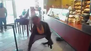 1568658383206