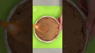 Satisfying No Bake Pie #Chocolate #pudding #puddingrecipe #pastachio #pie #easydessert #delicious