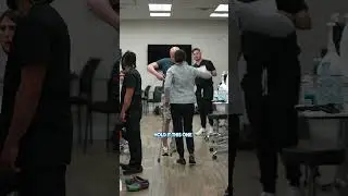How to walk with one crutch?