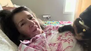 Kisses! Поцелуй-чики! And I resist
