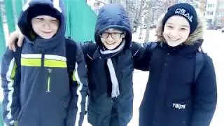 кто последний отпусти руку  в  -4 получит 100 рублей