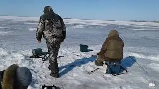 1 апреля на озере Песчаное Бурлинского района