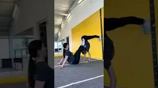 Повторюємо акробатичні елементи #acrobatics #fitness #challenge    #stretching #sports  #gimnastik