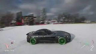 Corriendo en mi nuevo Mercedes