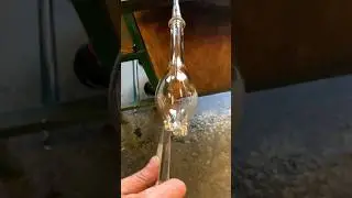 GLASSBLOWING with a Satisfying TWIST (Checkered Glass)