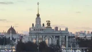 Москва ВДНХ, вид с балкона
