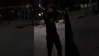 Русик танцует тиктоник