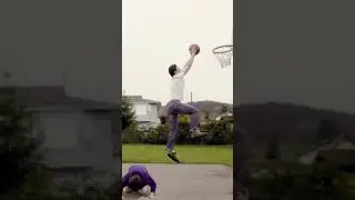 Stupid BASKETBALL DUNK 