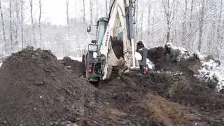 Погрузчик просто тонет