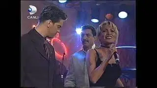 Hilal Özdemir - Alınada Gülünede