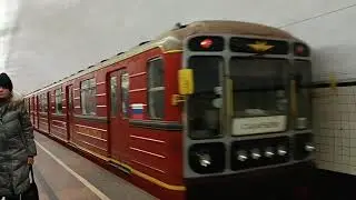 Тематический поезд Номерной Красная Стрела на Сокольнической линии