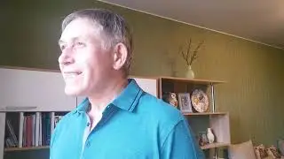 "Пёс и клоун" Виктор Сухарев читает свои стихи