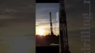 с днём работников нефтяной газовой и топливной промышленности!!!