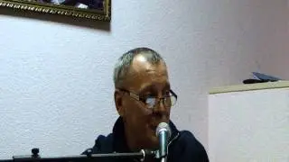 Виктор Муравьев   А корова все сено жует